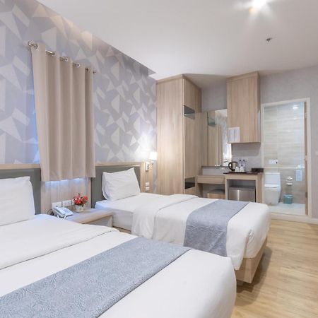 Leela Orchid Hotel Bangkok Bagian luar foto