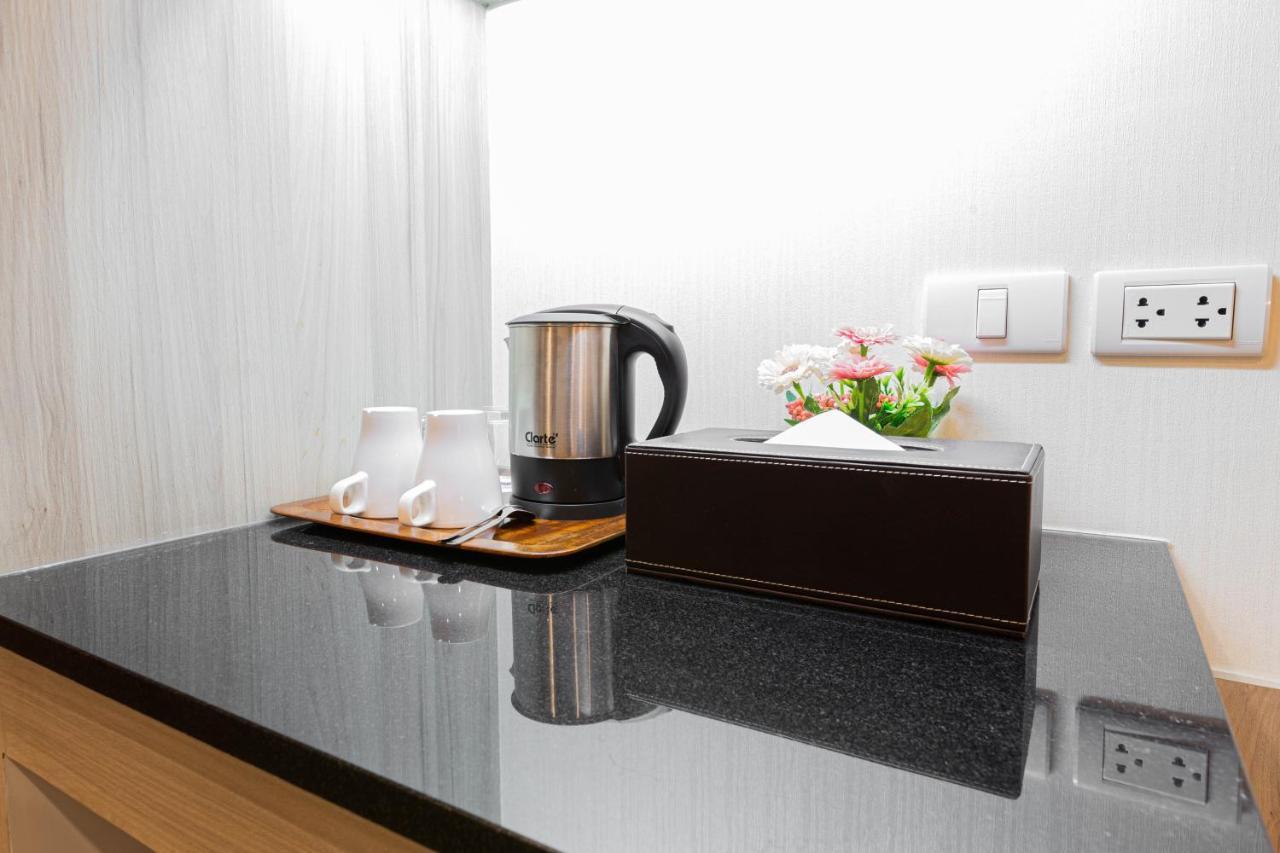 Leela Orchid Hotel Bangkok Bagian luar foto
